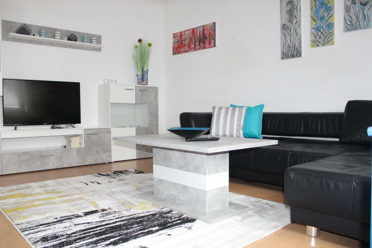 Holiday House Huszar Parndorf Bagian luar foto